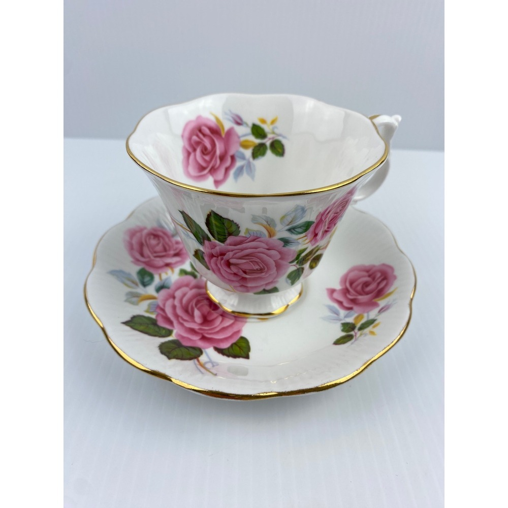 Royal Albert American Beauty Teacup Saucer Set Pink Rose Bone China England